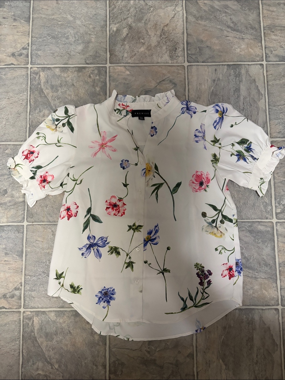 Premise White Floral Ruffle-Neck Puff Sleeve Blouse